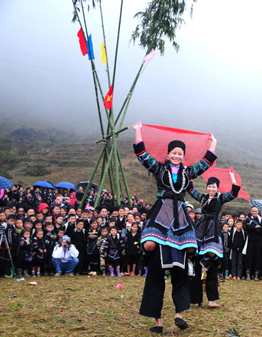 Les traits originaux de la fête du printemps de Sai San Sapa